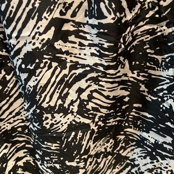 Spring dress - Picture 3 of 4